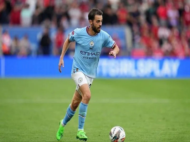 结束9年蓝月生涯?跟队:B席或自由身离开,曼城关注安德森